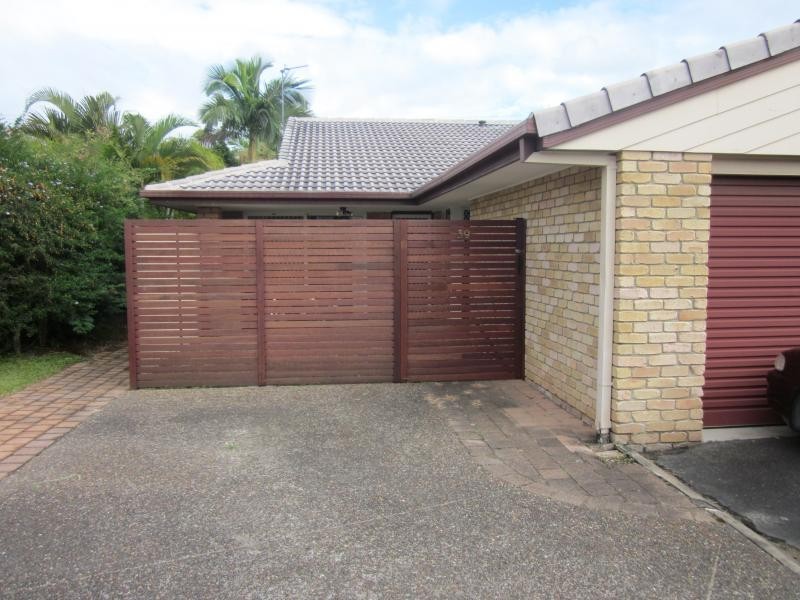 39/128 Benowa Rd, Southport QLD 4215