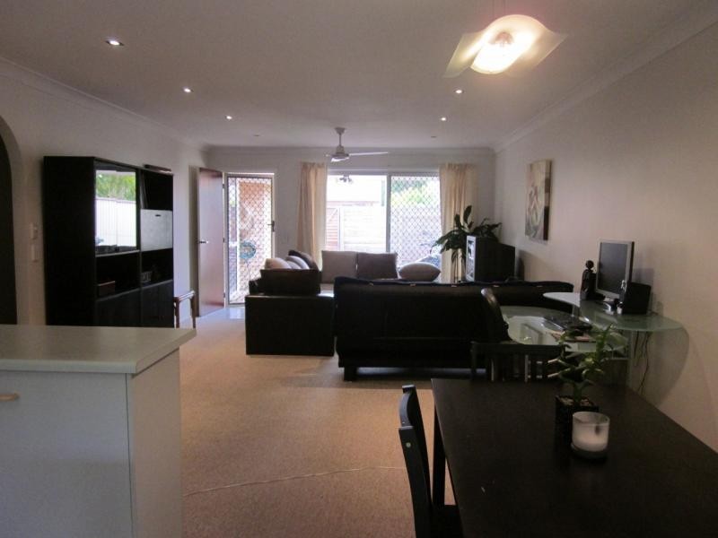 39/128 Benowa Rd, Southport QLD 4215