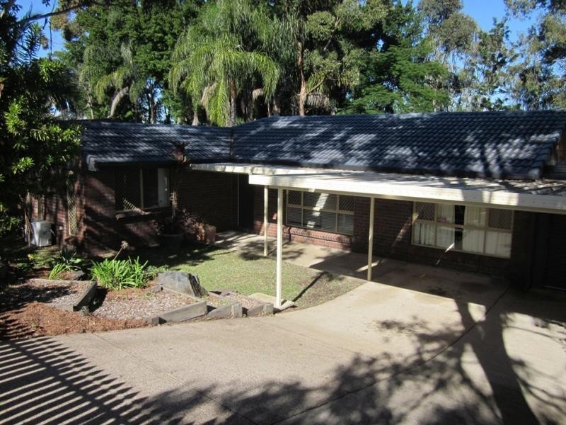 29 Quigan Tce, Highland Park QLD 4211