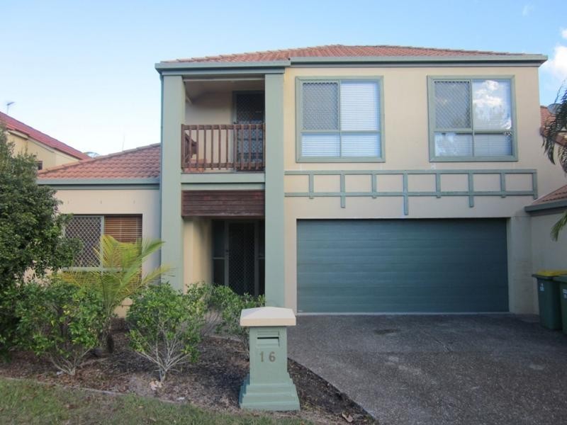 16 Geraldton Drive, Varsity Lakes QLD 4227