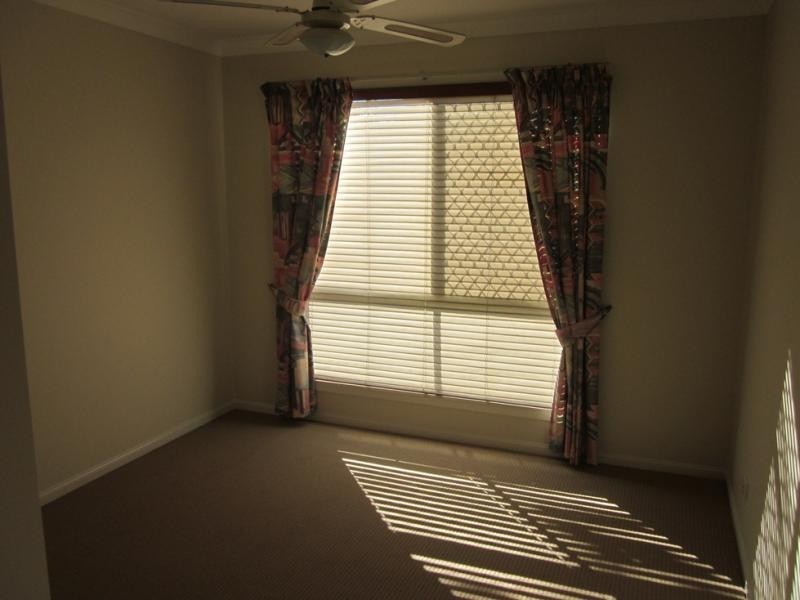 16 Geraldton Drive, Varsity Lakes QLD 4227