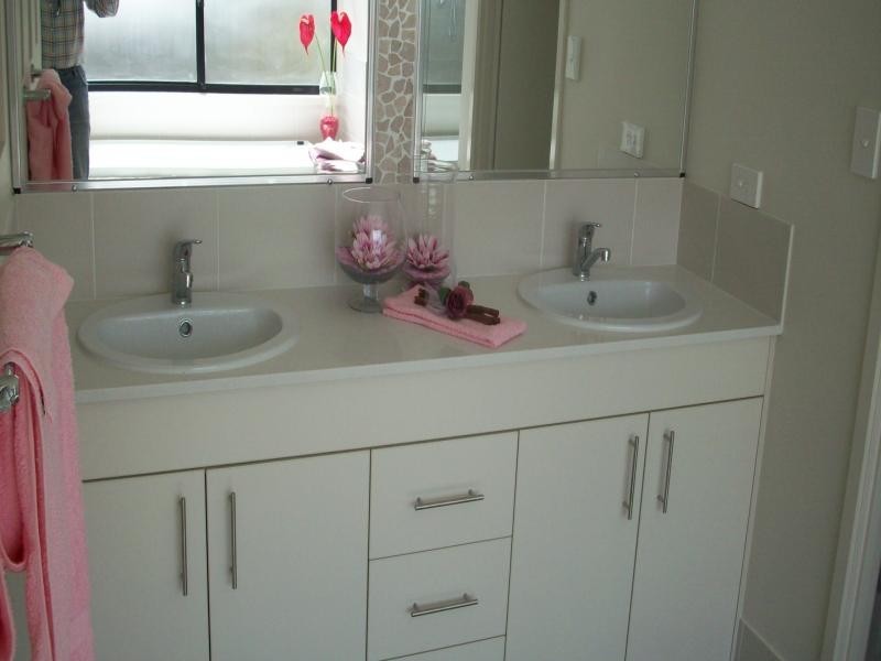 17 Rainlilly Cres, Upper Coomera QLD 4209