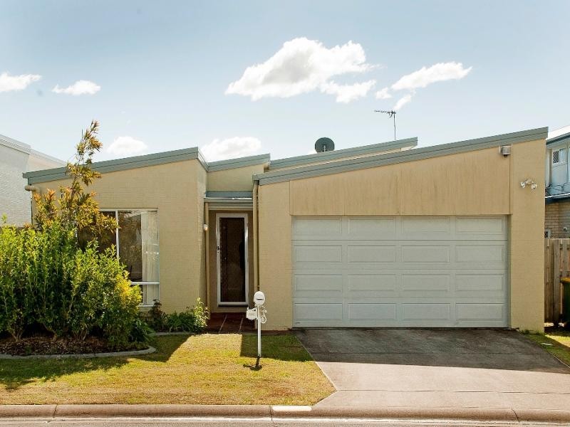Pacific Pines QLD 4211