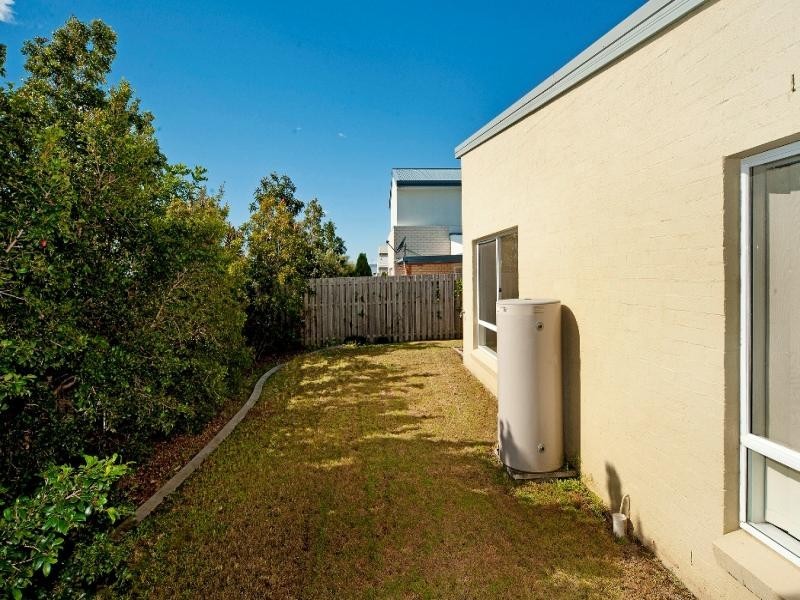 Pacific Pines QLD 4211