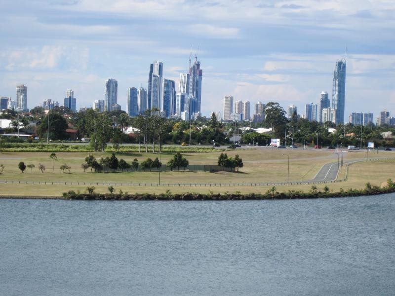 3030 The Boulevard, Carrara QLD 4211