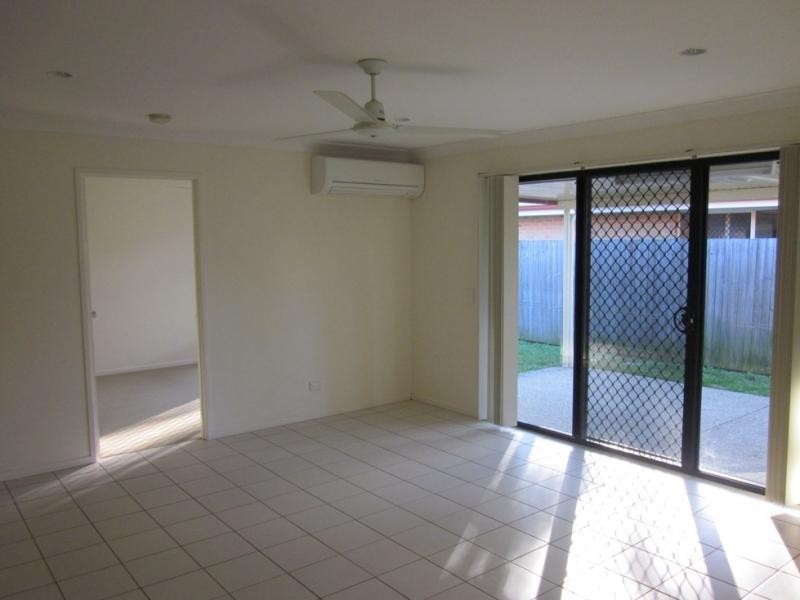 6 Diamondy Close, Forest Lake QLD 4078