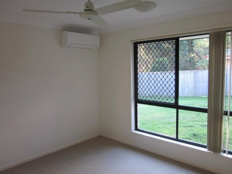 6 Diamondy Close, Forest Lake QLD 4078