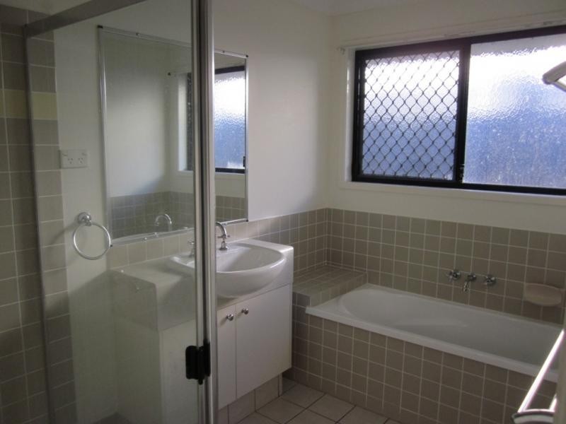 6 Diamondy Close, Forest Lake QLD 4078