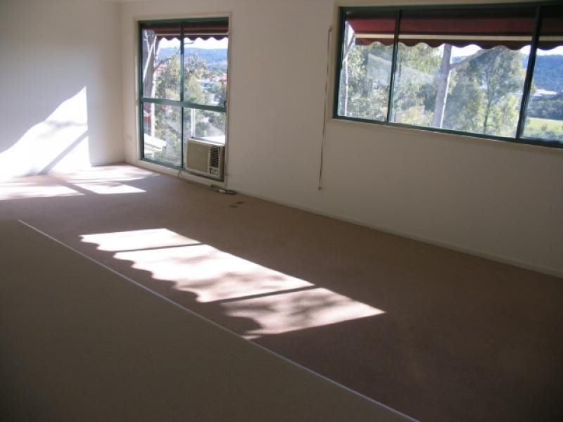 6 Crestridge Cres, Oxenford QLD 4210