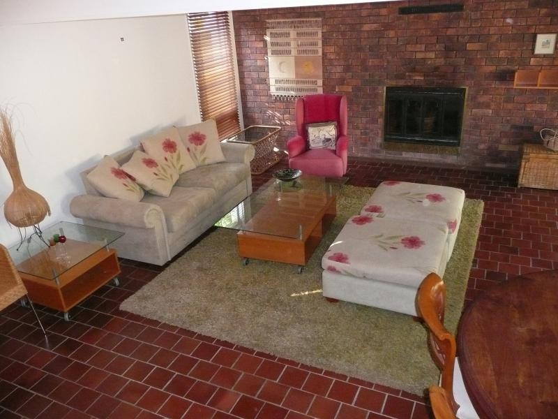 40 Drury Ave, Southport QLD 4215