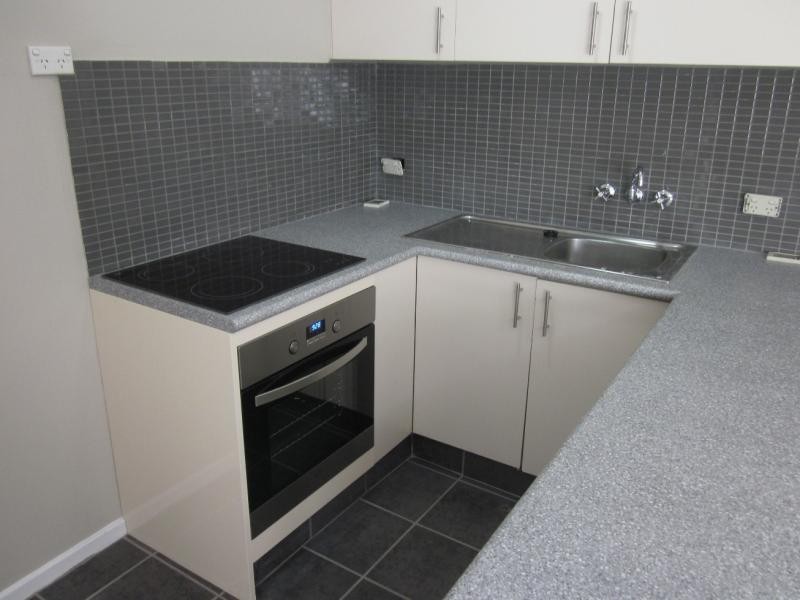 3/144 Frank St, Labrador QLD 4215