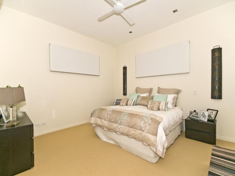 228 Jefferson Lane, Palm Beach QLD 4221