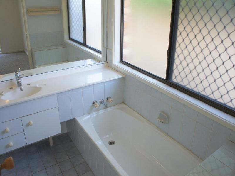 48 Bosun Parade, Ashmore QLD 4214