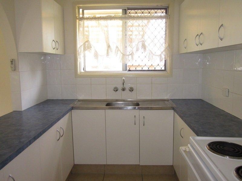 122 Benowa Rd, Southport QLD 4215