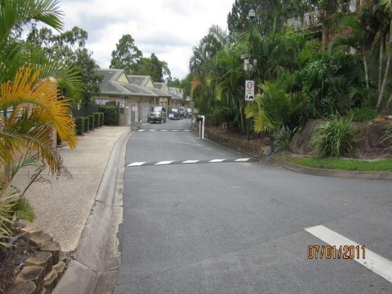 6 Crestridge Cres, Oxenford QLD 4210