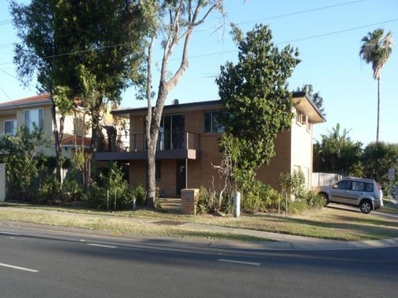 Monaco St, Broadbeach Waters QLD 4218