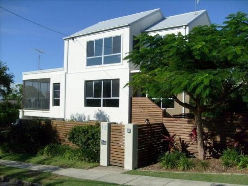 12 Locke Street, Southport QLD 4215