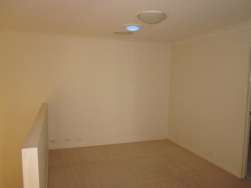 11 Greenway Court, Mount Ommaney QLD 4074