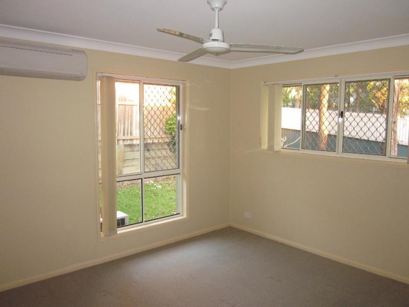 86 Brookside Cres, Seventeen Mile Rocks QLD 4073