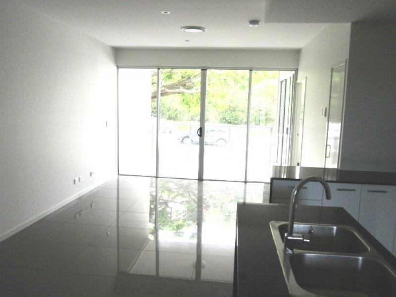 9/15 Kennington Rd, Camp Hill QLD 4152