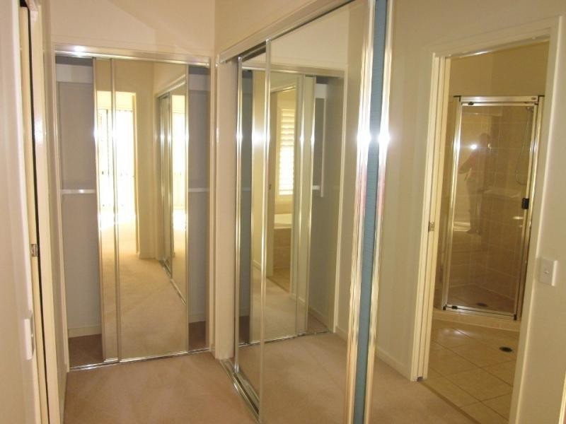 11 Greenway Court, Mount Ommaney QLD 4074