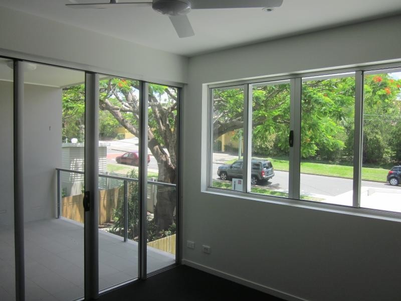 9/15 Kennington Rd, Camp Hill QLD 4152