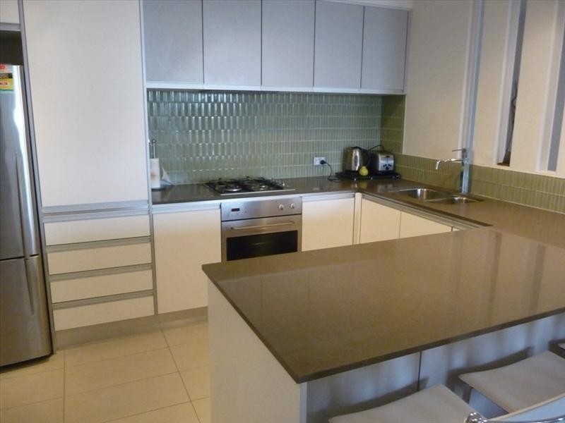 3030 The Boulevard, Carrara QLD 4211