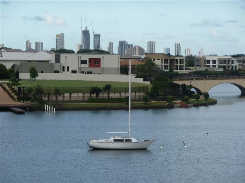 3030 The Boulevard, Carrara QLD 4211