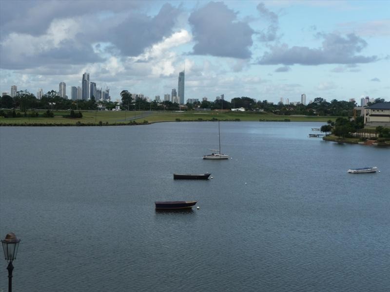 3030 The Boulevard, Carrara QLD 4211