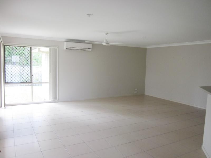 41 BUCHANAN CIRCUIT, Pacific Pines QLD 4211