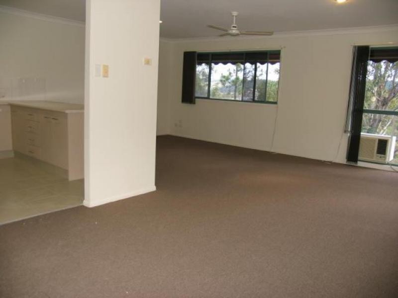 6 Crestridge Cres, Oxenford QLD 4210