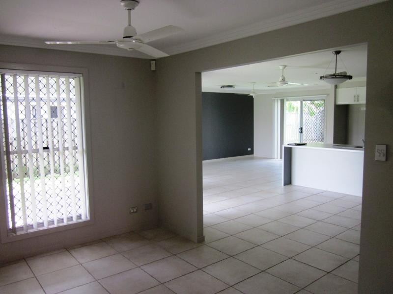 7 Ontario Court, Oxenford QLD 4210