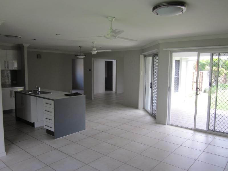 7 Ontario Court, Oxenford QLD 4210