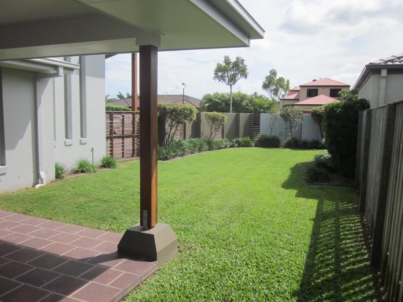 7 Ontario Court, Oxenford QLD 4210