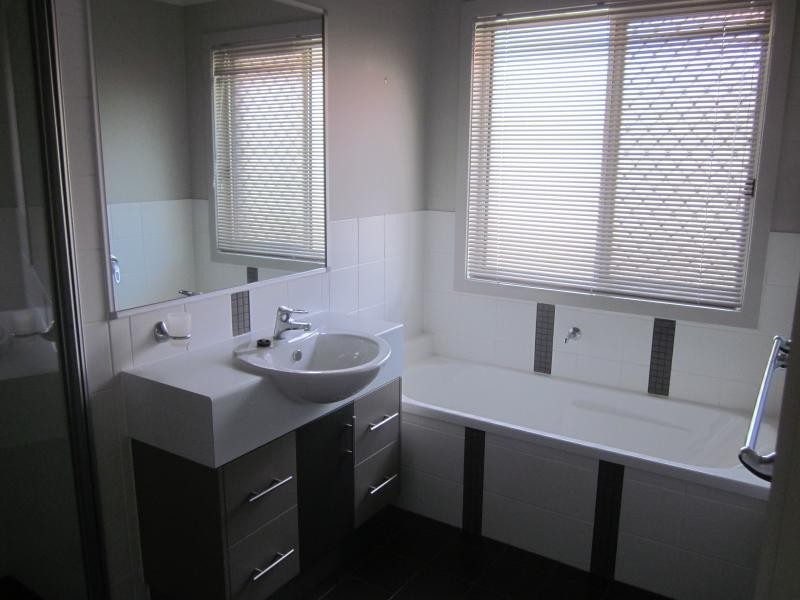 7 Ontario Court, Oxenford QLD 4210