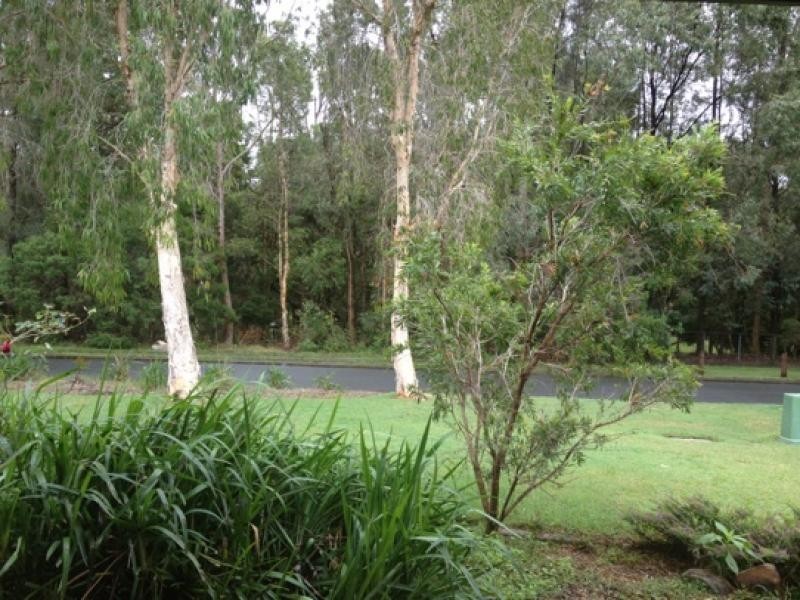 9 Brookside Cres, Seventeen Mile Rocks QLD 4073