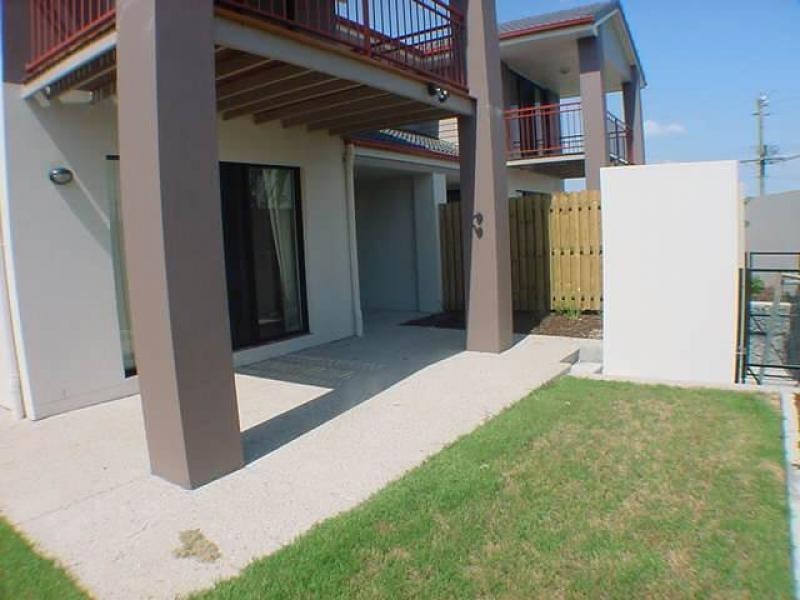 33/300 Cliveden Ave, Oxley QLD 4075