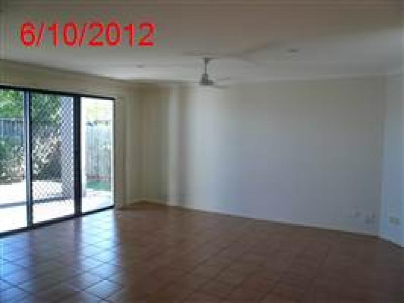 33/300 Cliveden Ave, Oxley QLD 4075