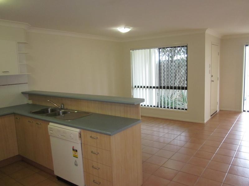 33/300 Cliveden Ave, Oxley QLD 4075