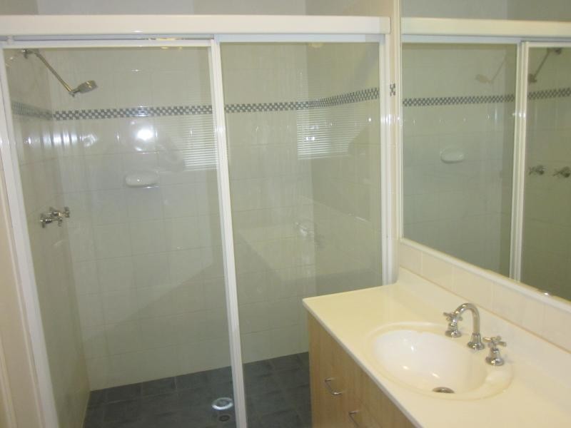 33/300 Cliveden Ave, Oxley QLD 4075