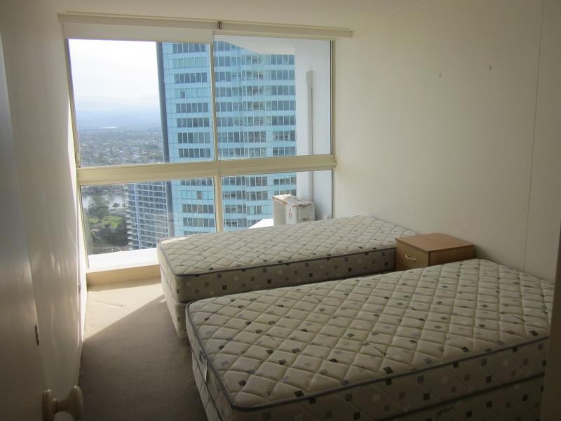 5 Clifford St, Surfers Paradise QLD 4217