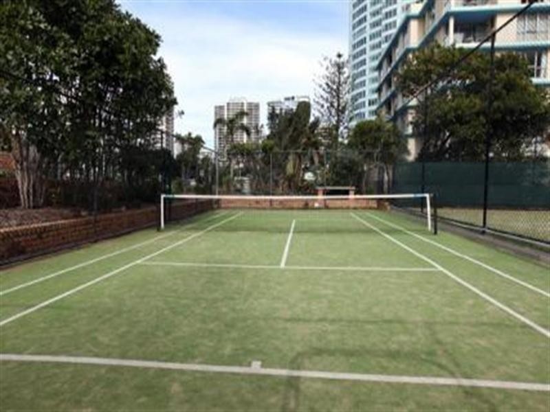 5 Clifford St, Surfers Paradise QLD 4217