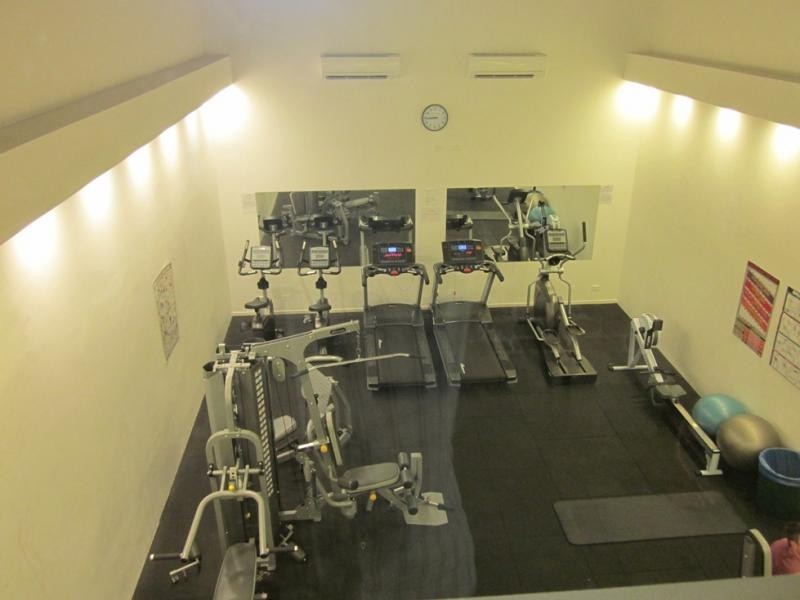 5 Clifford St, Surfers Paradise QLD 4217