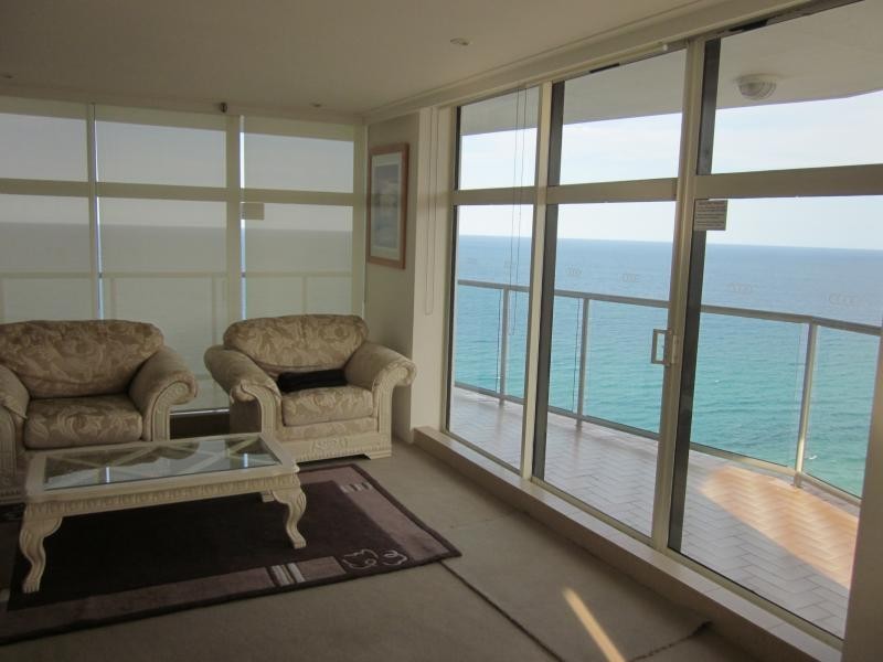 5 Clifford St, Surfers Paradise QLD 4217