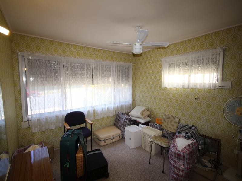 104 Wilson St, Labrador QLD 4215