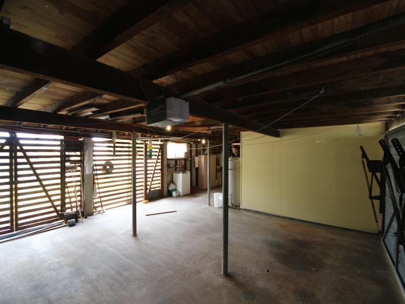 104 Wilson St, Labrador QLD 4215