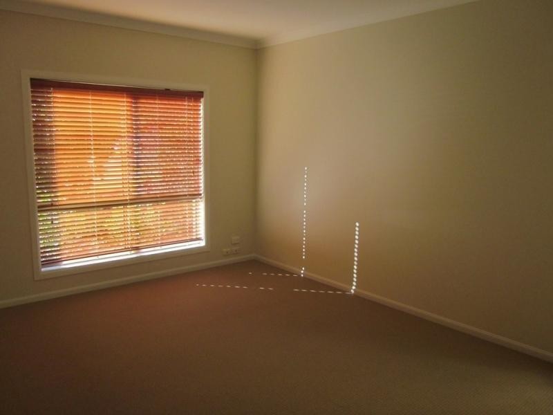 16 Geraldton Dr, Varsity Lakes QLD 4227