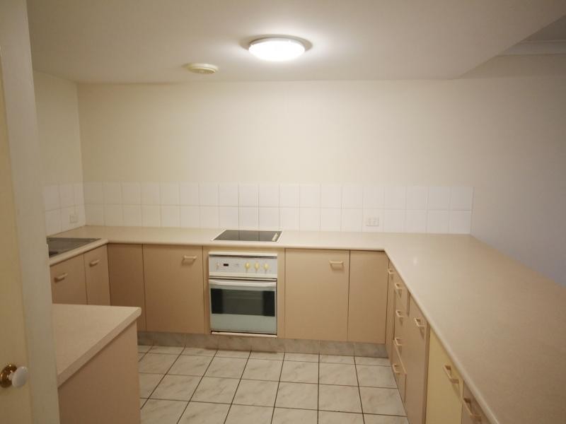 1048/6 Crestridge Cres, Oxenford QLD 4210