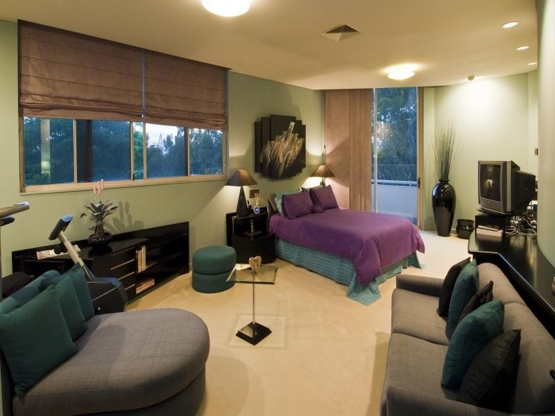 Cotlew St, Ashmore QLD 4214