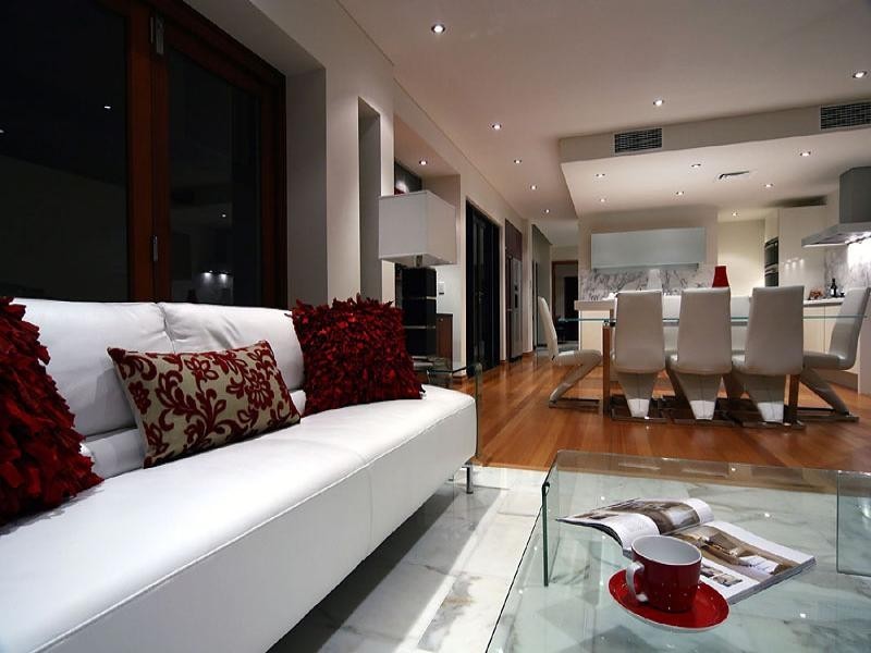 56 Woodroffe Ave, Main Beach QLD 4217